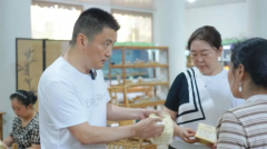 成都世运会奖牌盒由这一